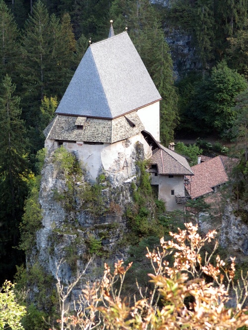 Wallfahrtskirche San Romedio (Südtirol)
